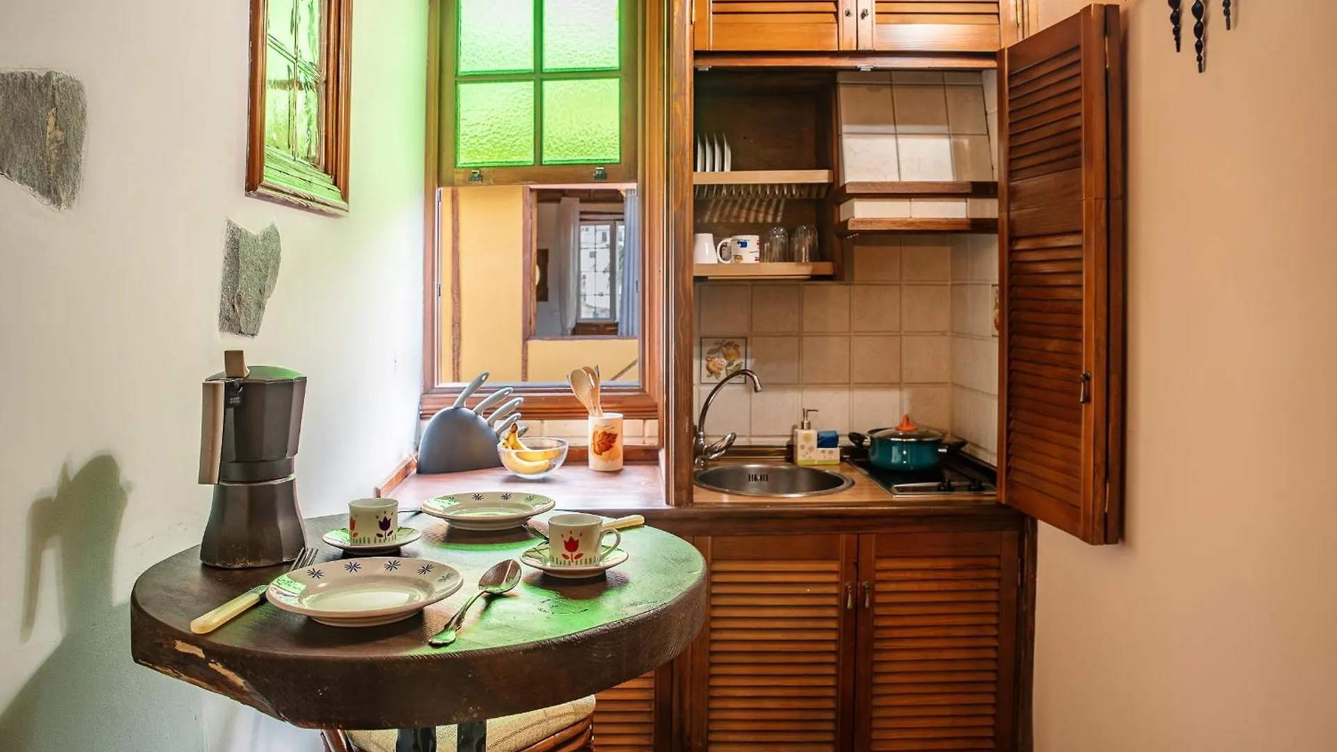 Tulia Guesthouse & Coworking Los Realejos 0*,  Spain