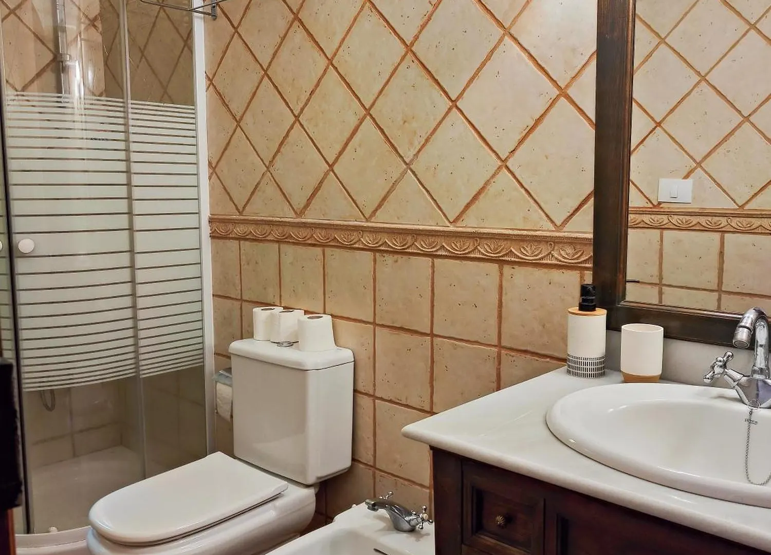 Tulia Guesthouse & Coworking Los Realejos 0*,  Spain
