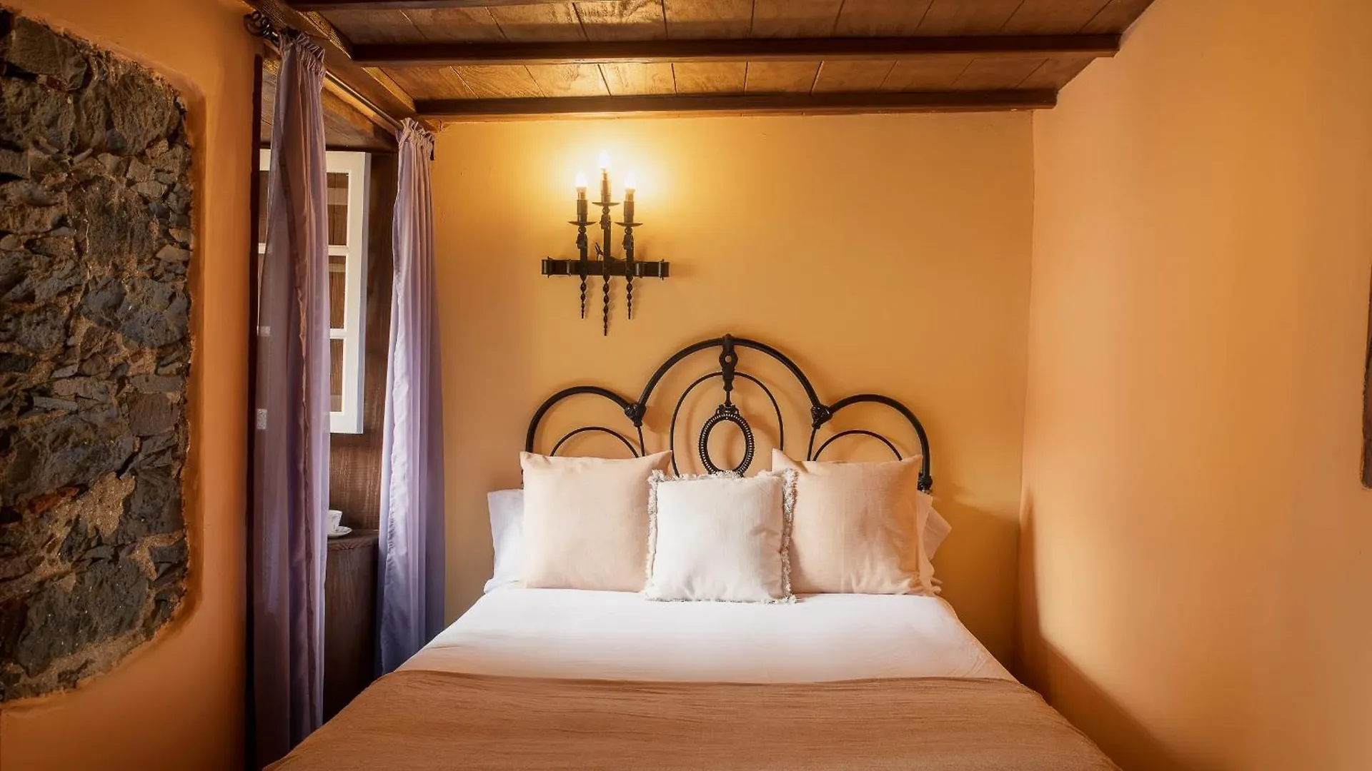 Tulia Guesthouse & Coworking Los Realejos