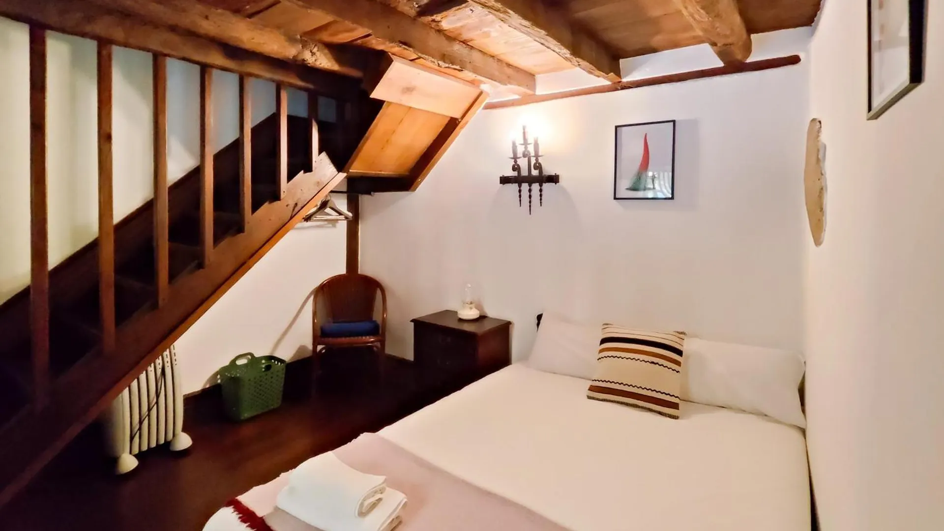 Tulia Guesthouse & Coworking Los Realejos
