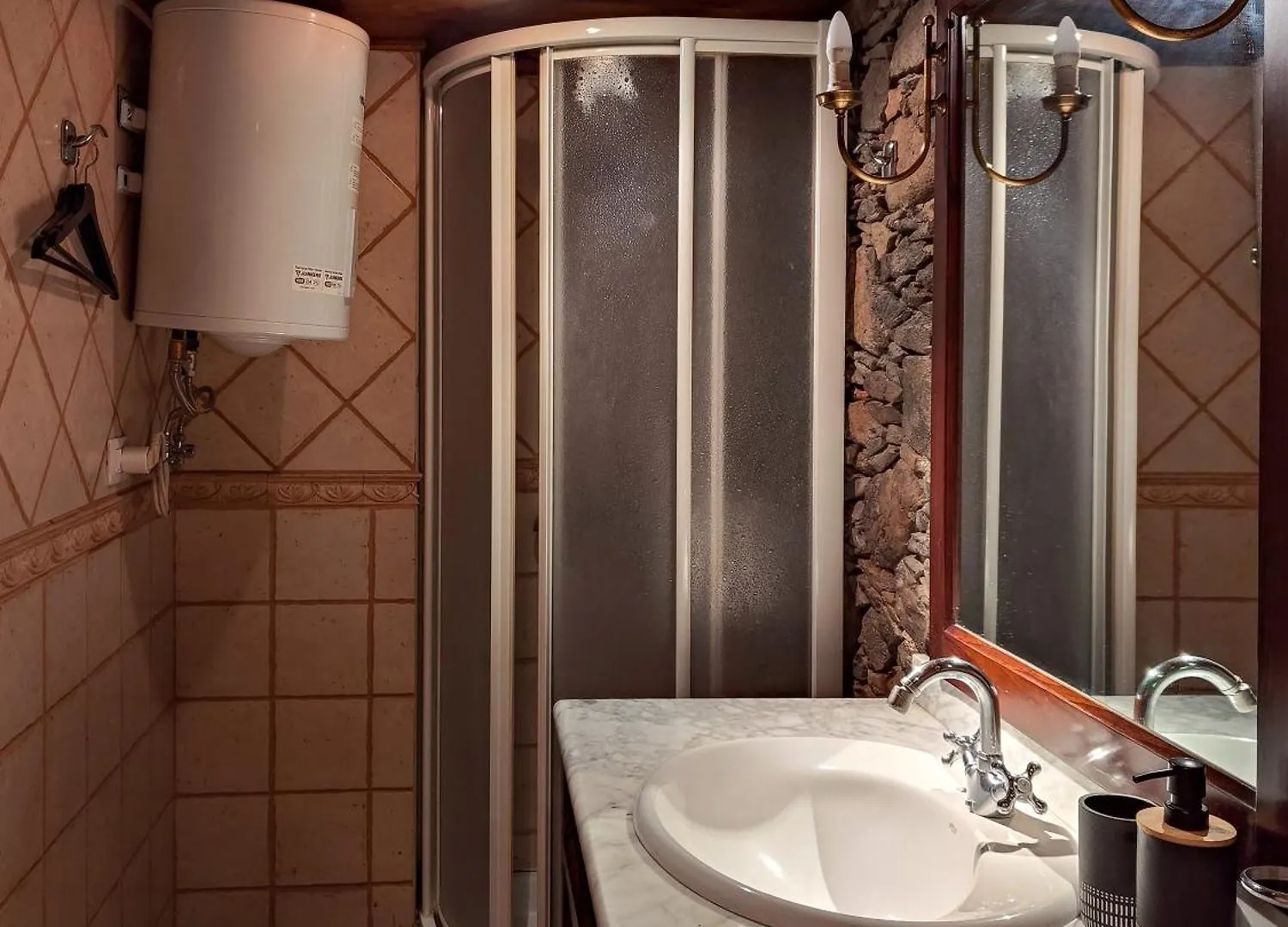 Tulia Guesthouse & Coworking Los Realejos